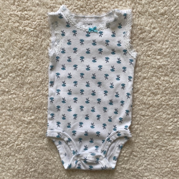 *EUC* Carter’s Baby Girl Sleeveless Floral Print Lace Trimmed Onesies (5-Pack) - Picture 8 of 16